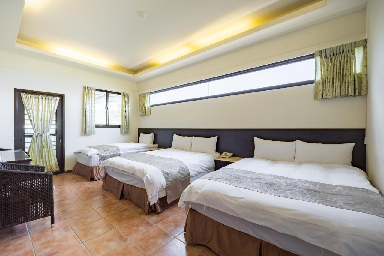 Hua Mu Xing Jing B&B Renai Bagian luar foto